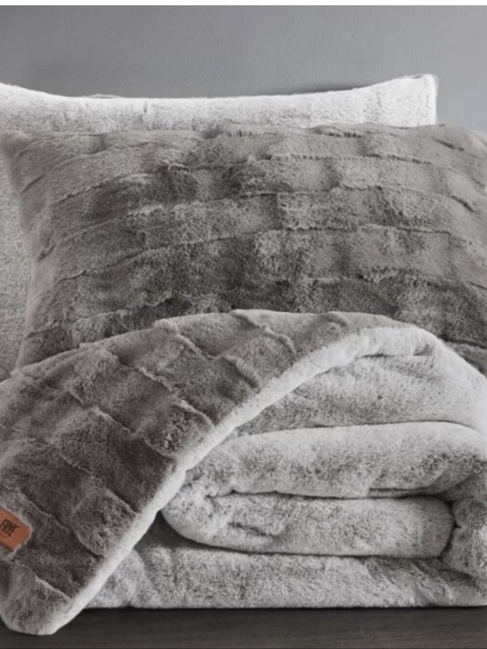 Frye Faux Rabbit Fur Comforter Set 3pc 930 GSM QUEEN, New homer - Picture 5 of 7